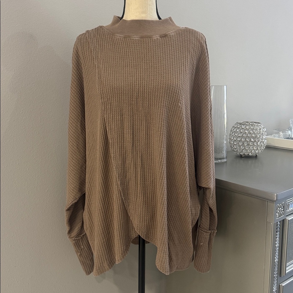 Mono B Taupe Mock Neck Ribbed Poncho.  Sz 2X-3X